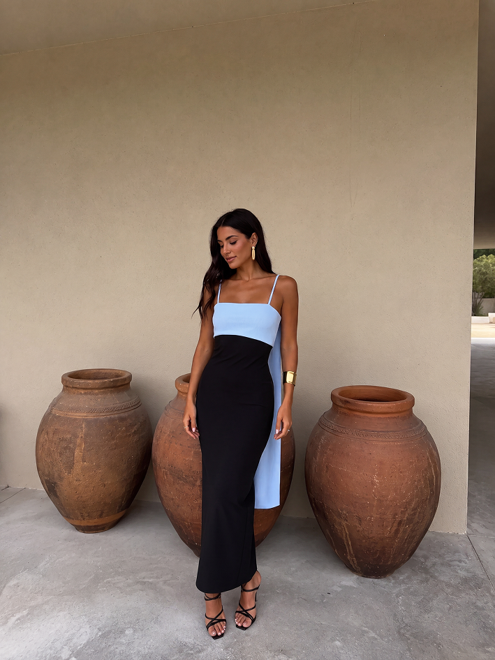 Joanna / Abito nero e blu