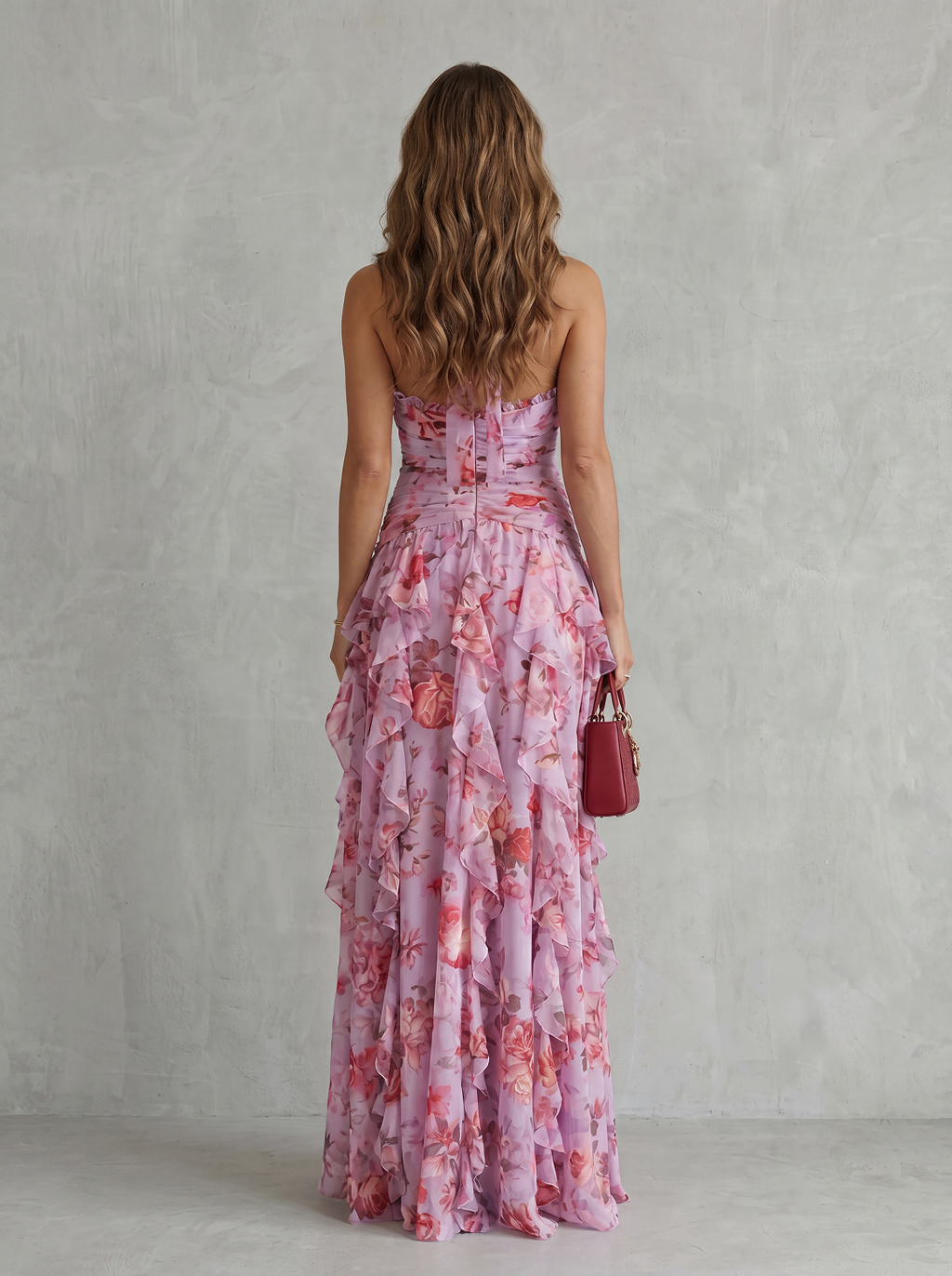 Belladina | Romantica Cascata di Rose Abito lungo con Scollo All'Americana
