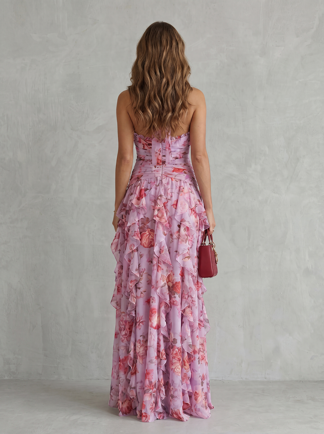 Belladina | Romantica Cascata di Rose Abito lungo con Scollo All'Americana